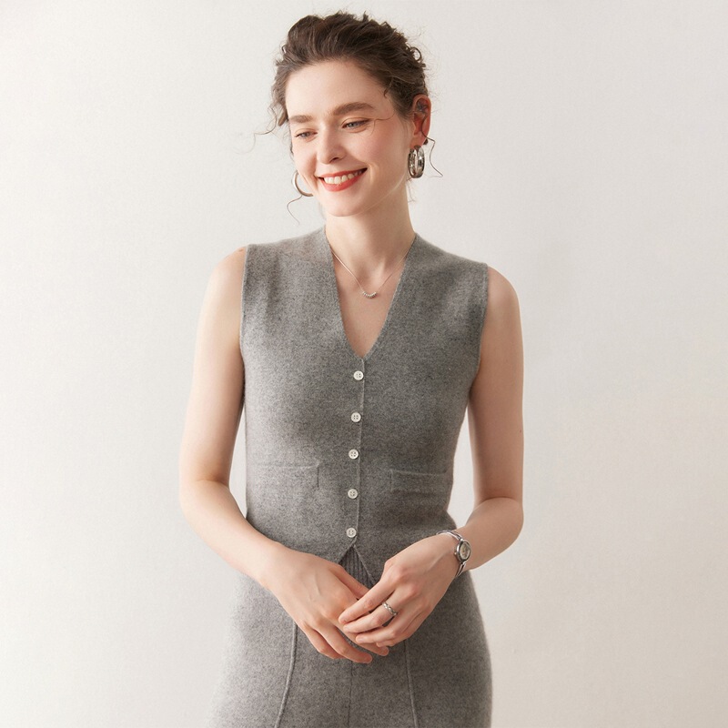 Autumn and Winter New Cashmere Knitted Cardigan Women's V Neck Sleeveless Vest Slimming Look Layered Four-Piece Waistcoat