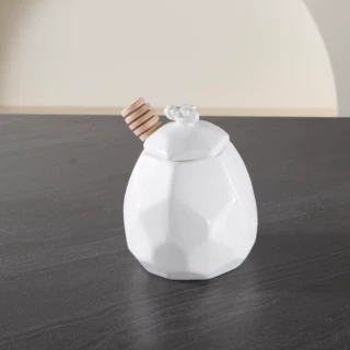 跨境陶瓷带搅拌棒蜂蜜罐白色浮雕陶瓷罐密封罐ceramic bee jar