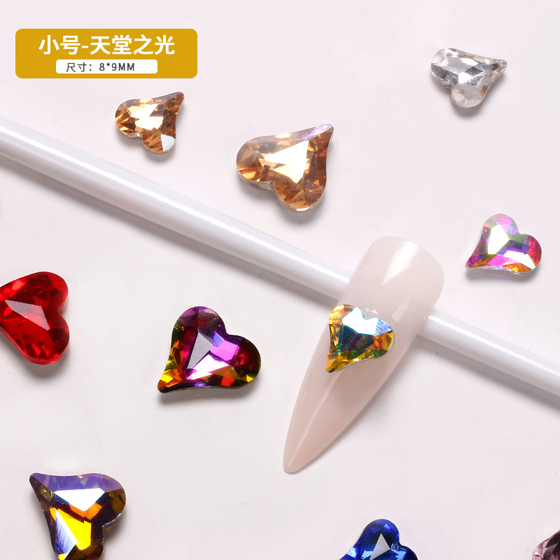 Explosiones japonesas en línea manicuría amor cristal color fantasía perforación de corazón de corazón de corazón gran taladro de cabeza de joyas de braza de la novia