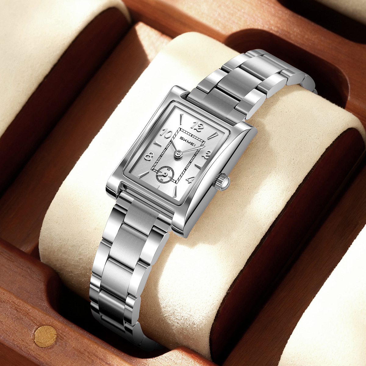 Momento de belleza relojes de pulsera retrógrados cuadrados de acero impermeable relojes de cuarzo comercio exterior al por mayor regalos personalizados fábrica de fuente