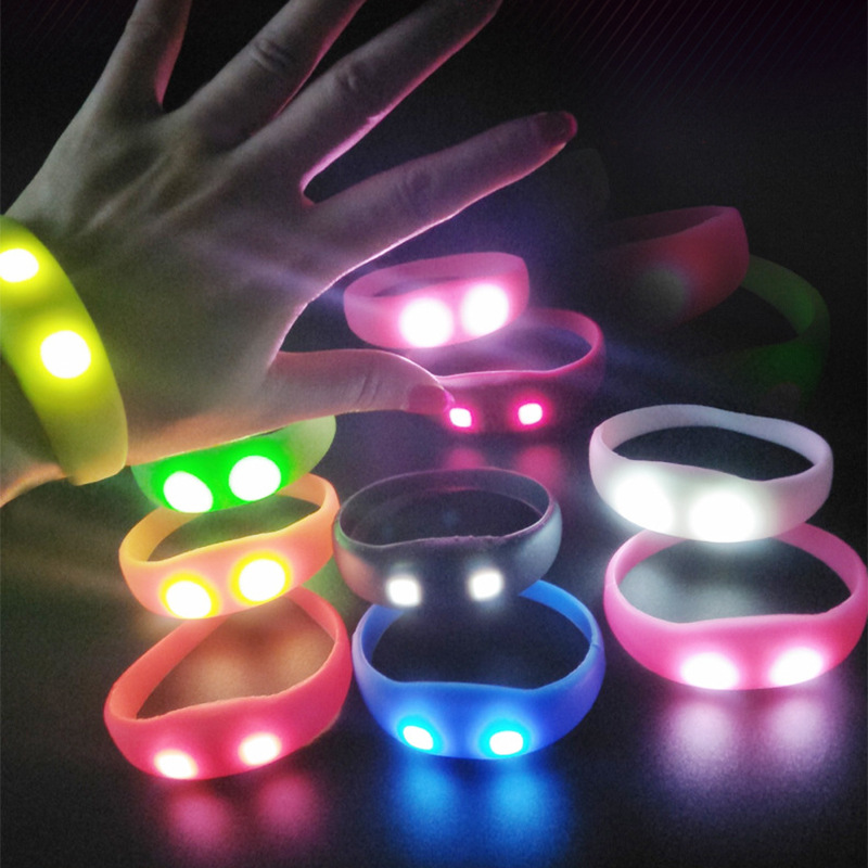 Concert Luminous Wristbands with Vibration and Sound Control, Universal Size, Customizable with Logo, Made of Silicone Material, Factory Customization