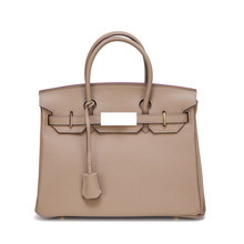 ���TogoţƤ�K����¿���Ƥ�r�и�Ʒ�|������Ůʿ�����BK�Ұ���