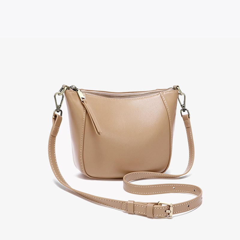 Genuine Leather Women's Small Bag 2025 New Arrival Coin Purse Versatile Fashion High-Quality Texture Commuter Shoulder Crossbody Bag - Thumbnail 5