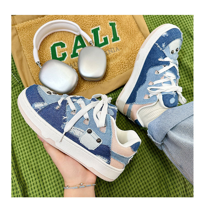 Xu Lings „Cold Sticky Bread“-Schuhe, kontrastierendes Canvas-Panel in Cowboy-Blau-Pink, Dopamine BAKE-Skateboards für Männer und Frauen_voghion.com