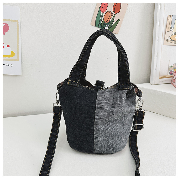 Unisex Medium Denim Solid Color Vintage Style Streetwear Bucket Lock Clasp Crossbody Bag display picture 33