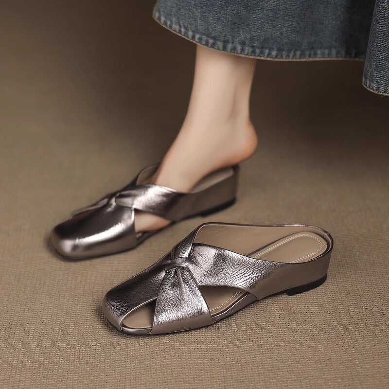 2025 Summer Casual Mule Slippers for Outdoor Wear, Versatile Cut Out Toe-Cap Sandals, Comfortable Round-Toe Wedge-Heeled Women's Slippers