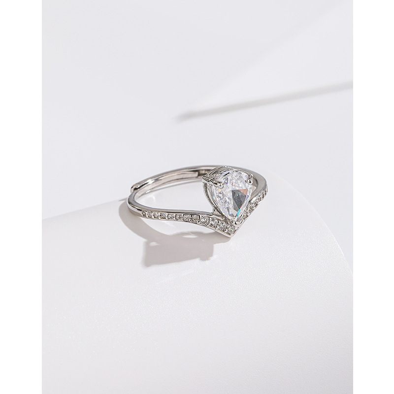 S925 plata esterlina de alto carbono diamante cuadrado bolsa diamante anillo de luz de lujo alto sentido nicho diseño diamante incrustado hielo flor corte anillo para las mujeres