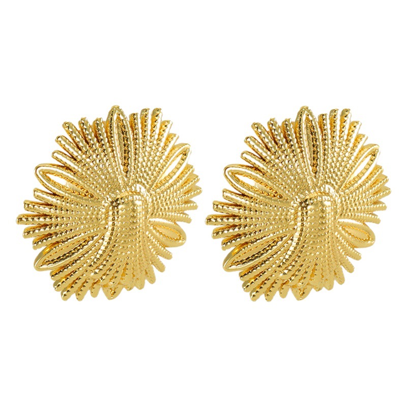 Pendientes de abeja de flores de diseño de moda de acero inoxidable europeo y americano transfronterizo Pendientes de todo fósforo de temperamento retro de acero de titanio