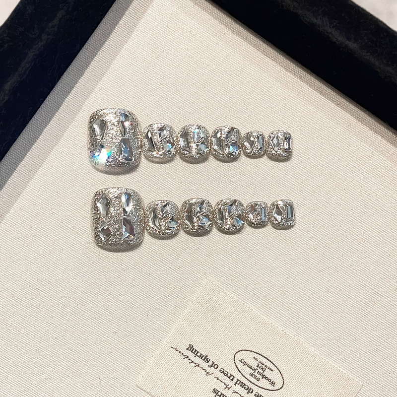 (Nail Patches) Nail Stickers Wearable Nail Pieces Wholesale Sparkling Silver Chain Diamond Foot Nail Art Fake Nail Stickers