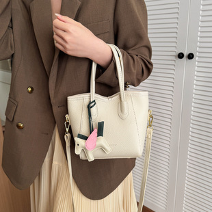 �r�g���s�L��֦�y�߼��|������ˮͰ���n�����e���Ƥ�߆μ�б���