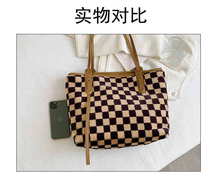 Fashion shoulder womens bag handbag Korean largecapacity checkerboard bag wholesalepicture21