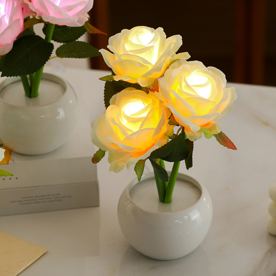 Luz nocturna creativa de rosas de champán (modelo enchufable)