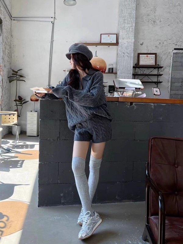 2025春秋新款慵懒风时尚针织套装麻花毛衣松紧腰针织短裤两件套|undefined