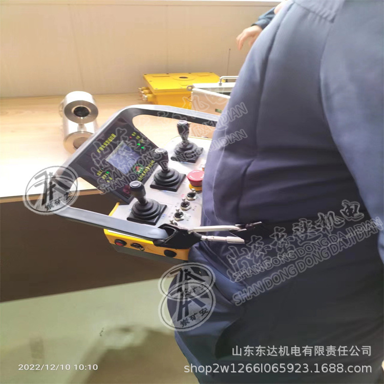 腰挂式遥控器 (1).jpg