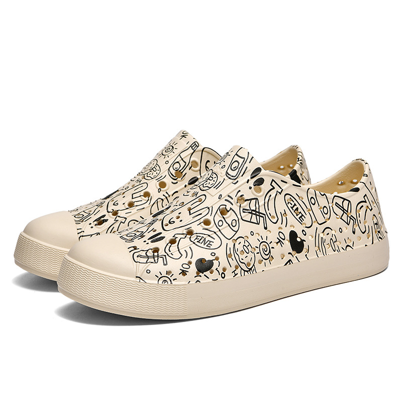 Zapatos de agujero ligero de verano al por mayor hombres y mujeres pareja verano antideslizante transpirable casual Hollow Beach Shoes sandalias