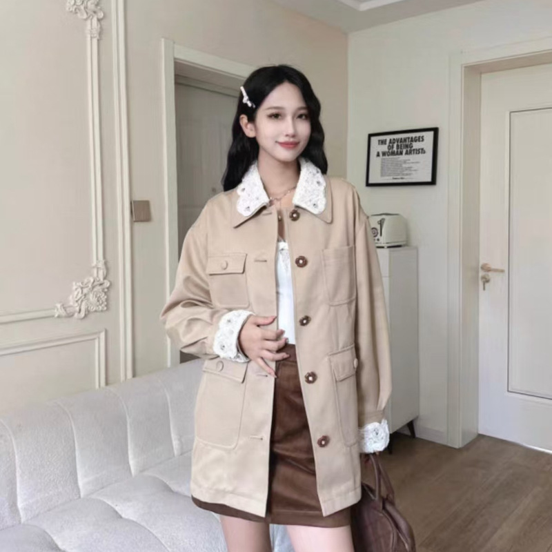 现货2025秋季新款松弛感蕾丝领韩系钉珠刺绣风衣外套LF25Q21SC298|undefined