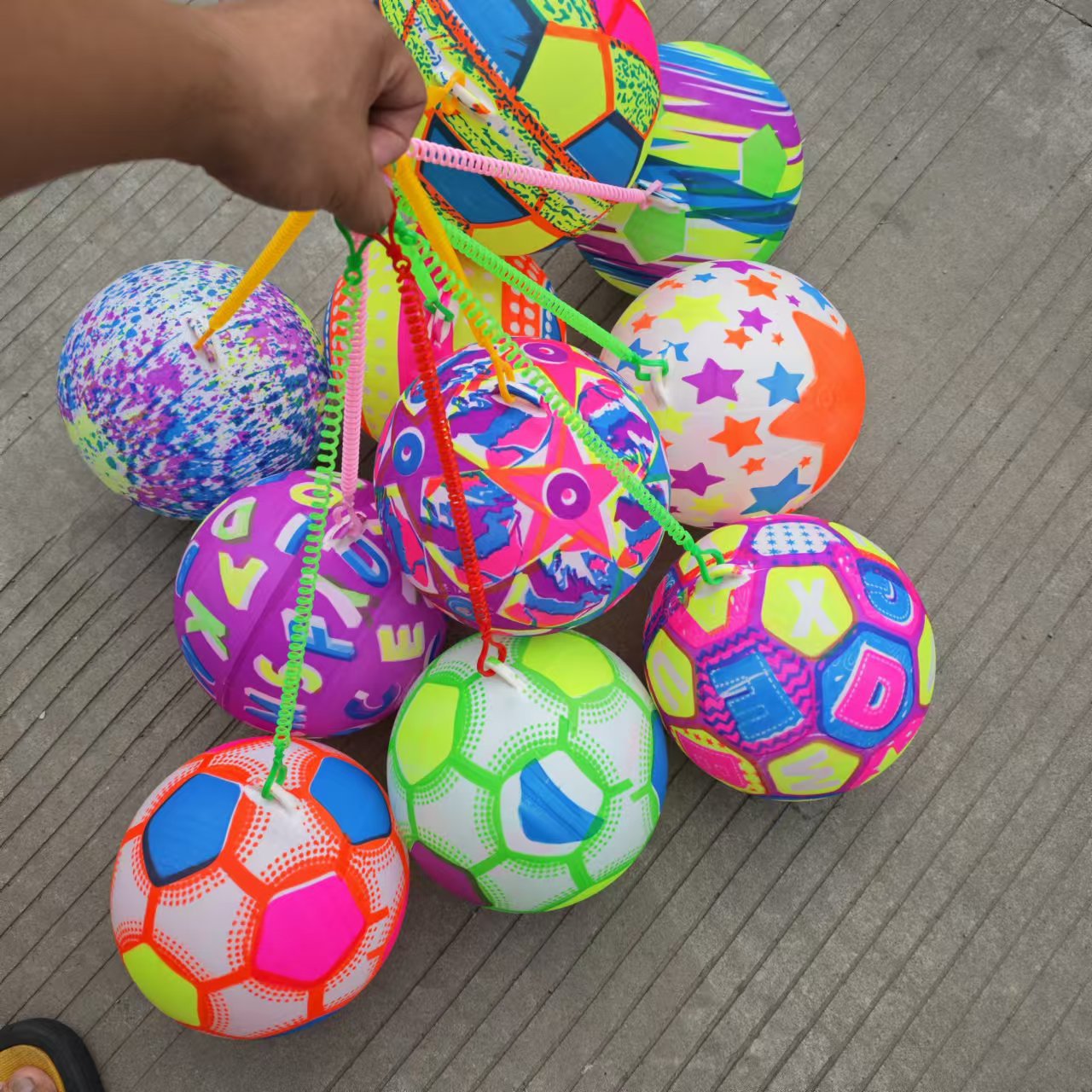 Wholesale with chain toy ball children pat toy full print ball inflatable elastic small ball