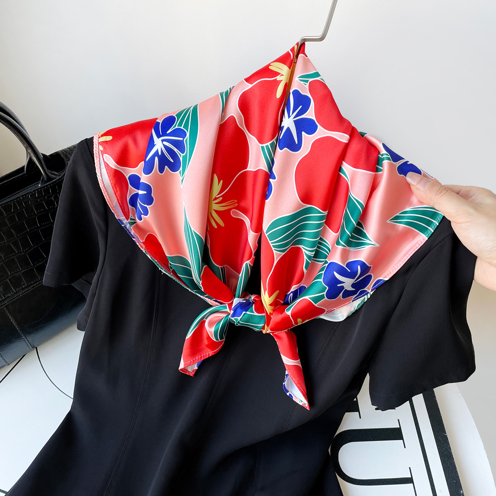 Femmes Élégant Style Vintage Bloc De Couleur Fleur Polyester Écharpe En Soie display picture 4