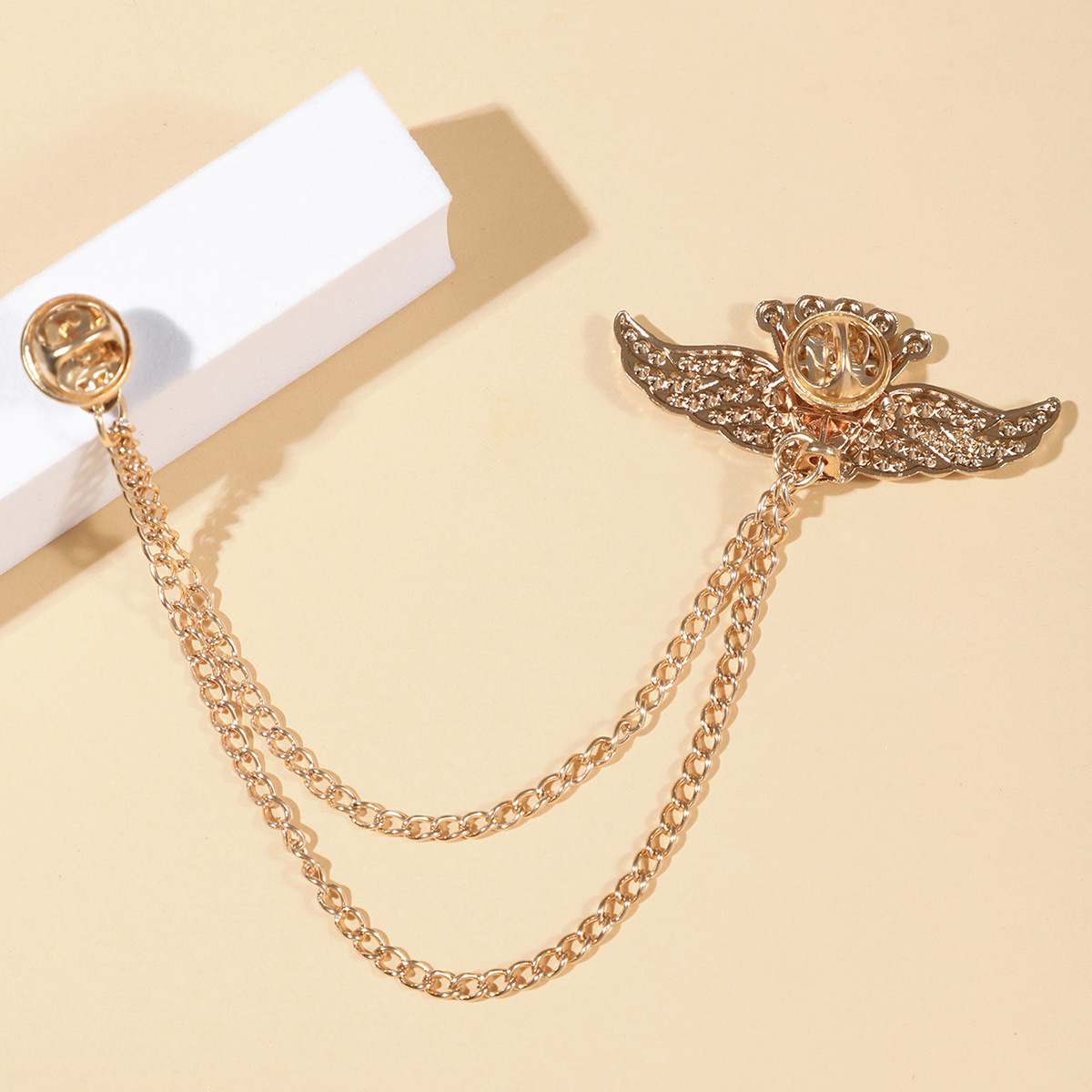 New Bee Star Pentagram Chain Brooch For Men And Women Lapel Pin_voghion.com