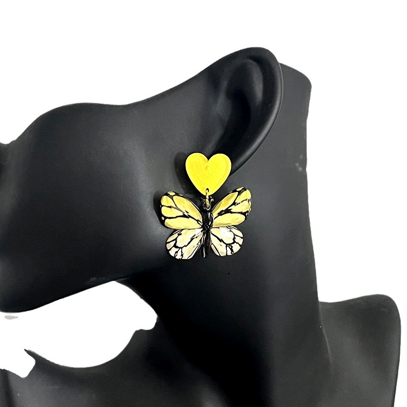 Printing Design 1 Pair Sweet Artistic Gradient Color Heart Shape Butterfly Printing Arylic Drop Earrings