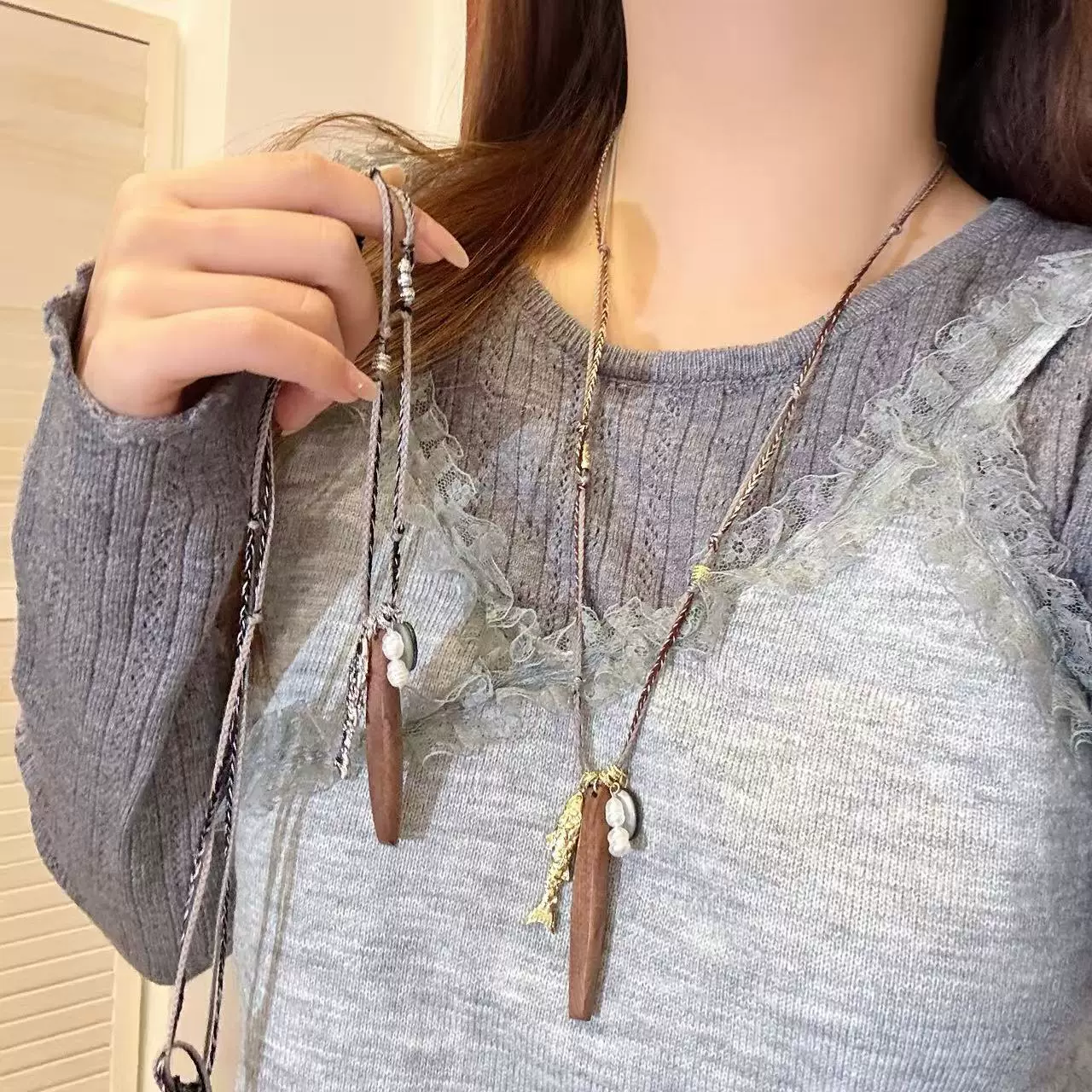 精品秋冬新款小众简约小鱼吊坠长款项链时髦个性休闲百搭毛衣链！