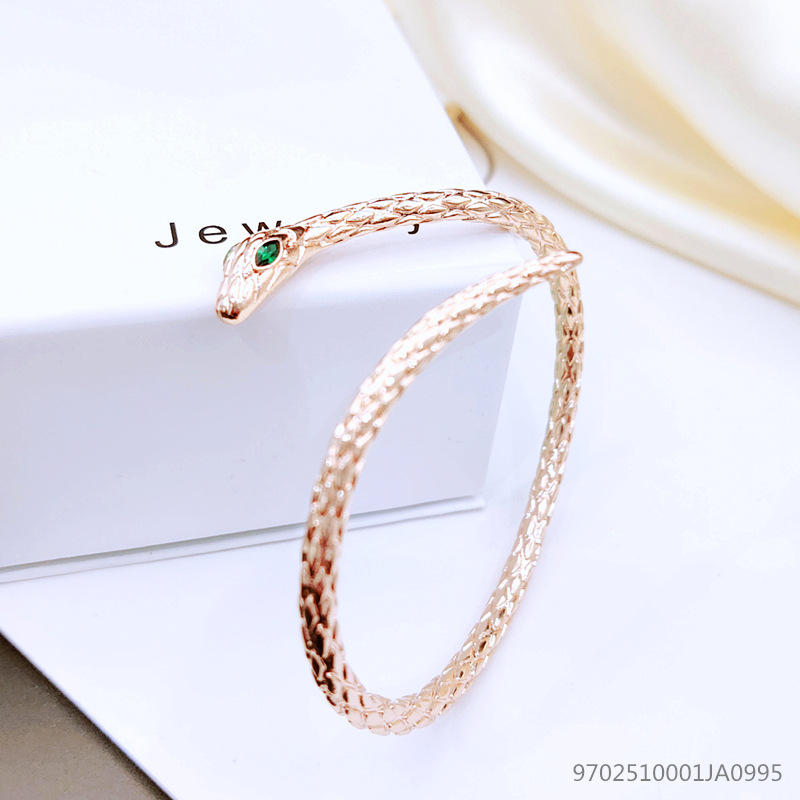 Fashion Exaggerated Snake-shaped Open Bracelet display picture 1
