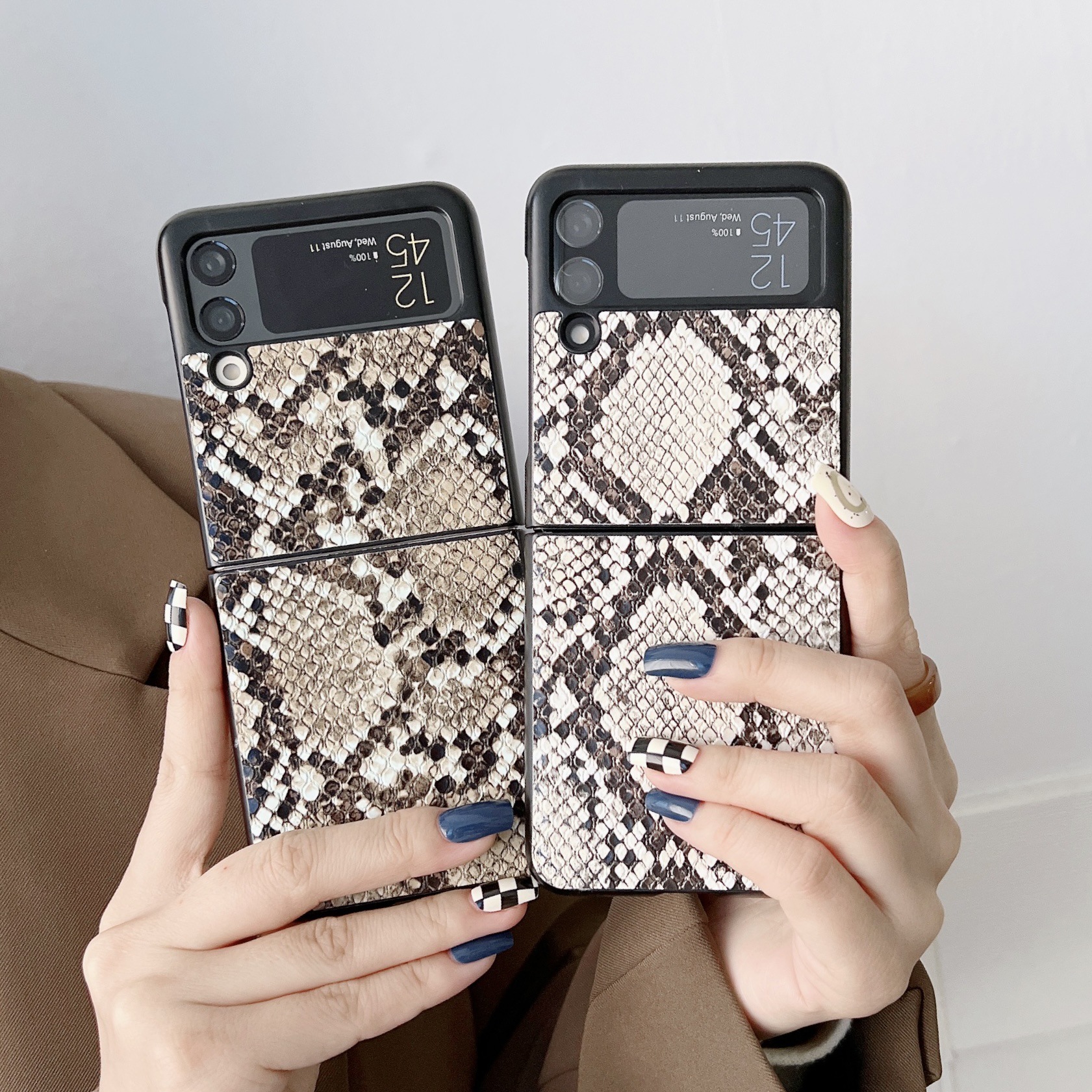 Classic Snake Pattern Hard Phone Case For Samsung Z Flip 3_voghion.com