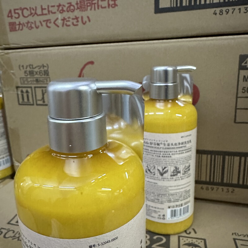 香港の舒芬尼生姜シャンプーは油の栄養をコントロールして粉の強靭な頭皮の生姜のシャンプーの800mlを取り除きます。|undefined