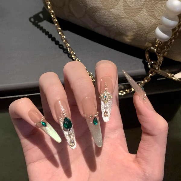 Wearable Nails, Pure Handmade Summer Cat's Eye Accessible Luxury Emerald Gemstone Retro Elegant High-End Whitening Nail Patch Wearable Nails, Pure Handmade Summer Cat's Eye Accessible Luxury Emerald Gemstone Retro Elegant High-End Whitening Nail Patch