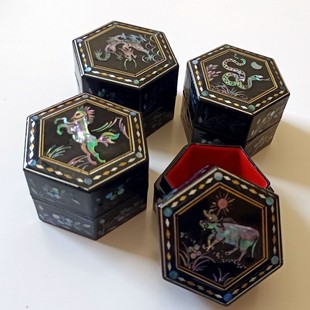 Intangible Lacquerware 12 Zodiac Shell Inlay Jewelry Box Ring Lacquer Box Vintage Inlaid Shell Gift Box