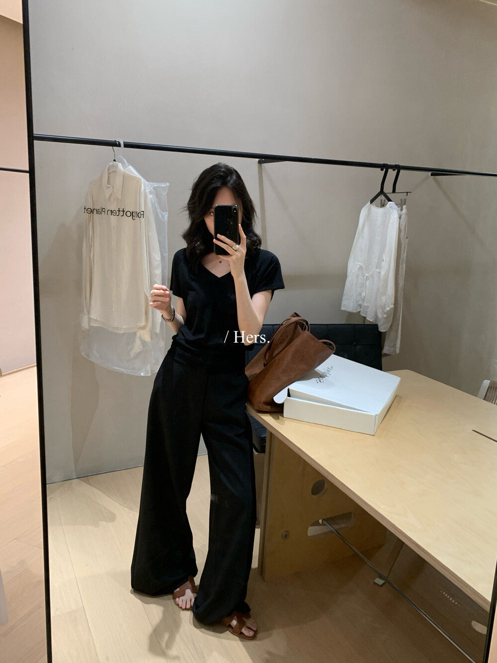 Quần culottes nữ ống rộng dáng suông vải rũ mềm mại — màu đen, màu kaki chi tiết 19