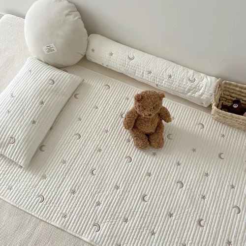 Ins Korea Baby Bed Clip Padded Cover, Baby Kids Interlocking Padded Bed Sheet Cover, Grade A 100% Cotton Bed Cover