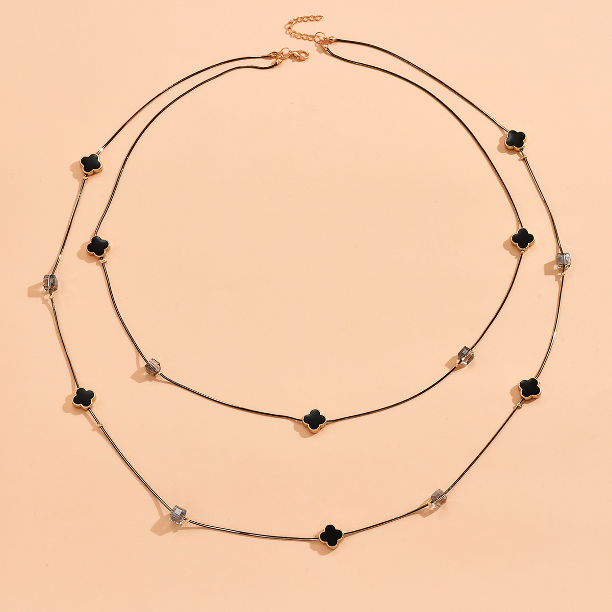 Cadena de suéter de cristal europeo y americano trébol de múltiples capas apilable collar largo suéter cadena Otoño e Invierno moda femenina a juego