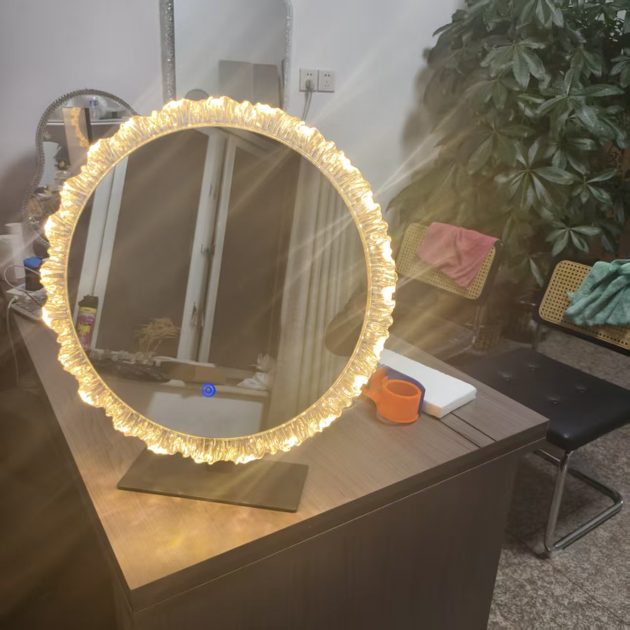 ひまわり化粧鏡ミラークリスタルアクリルスマートメイクアップライト付き 3 色調光デスクトップドレッシングテーブル寝室