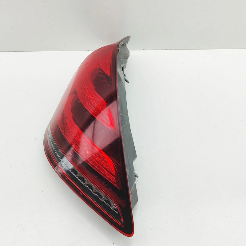 Suitable for Mercedes-Benz 222 S63 S600 S500 S450 S400 S350 new rear tail lights and rear headlights