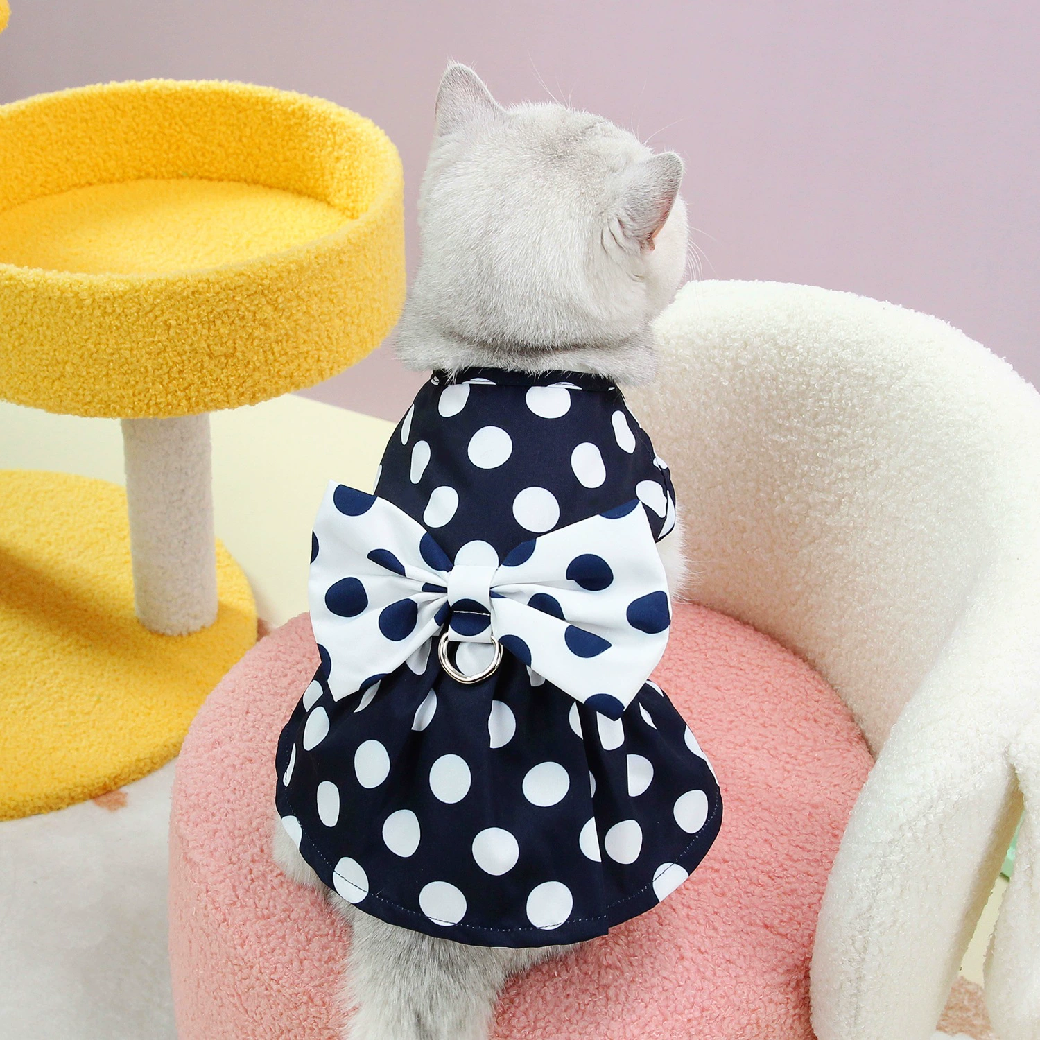 2024 весна и лето кошка Бобо буксируемая юбка для домашних животных одежда может быть повешена