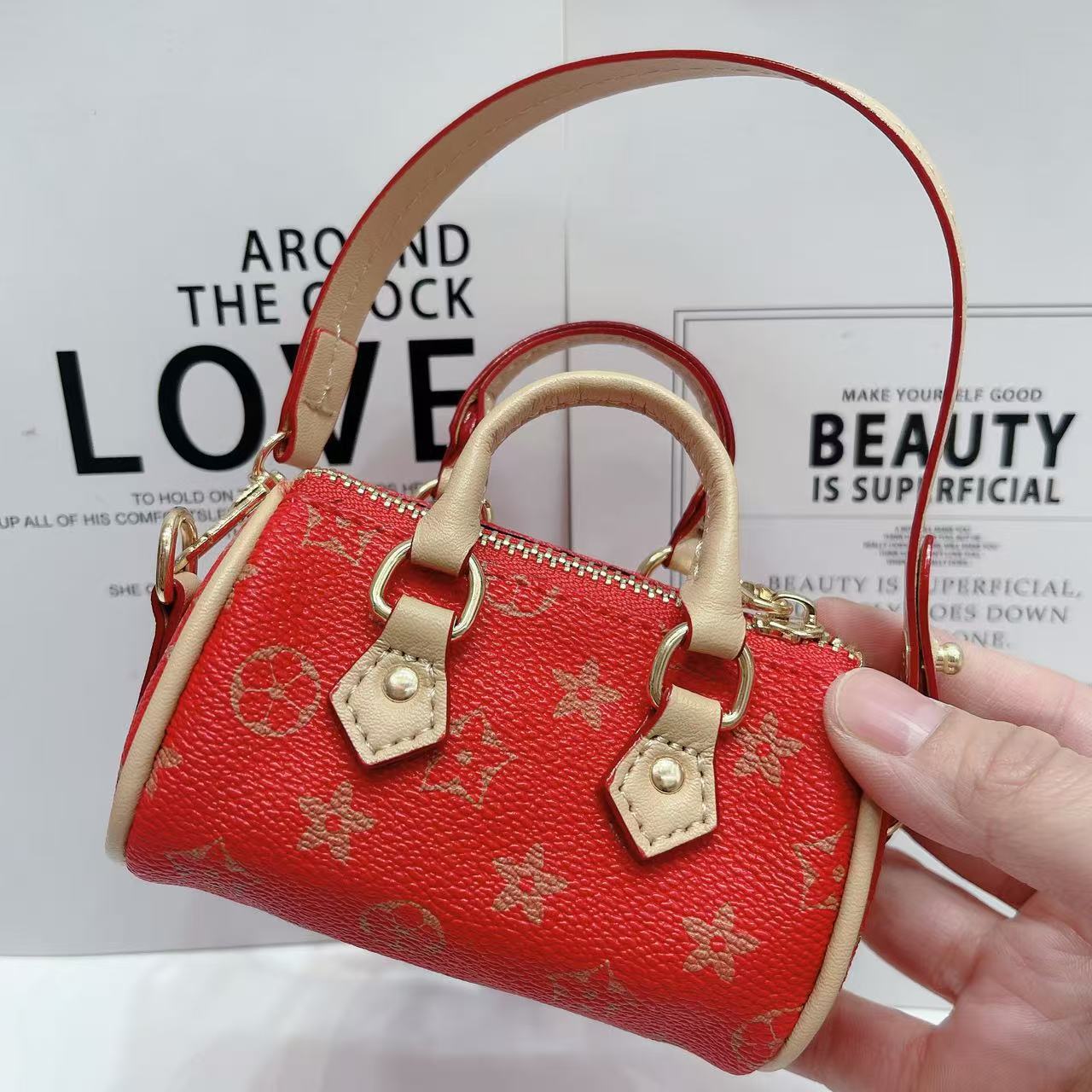 Mini monedero sobre rojo, bolso de concha para presbiterias, bolso para auriculares, llavero, bolso de tendencia creativa, colgante, joyería, moda