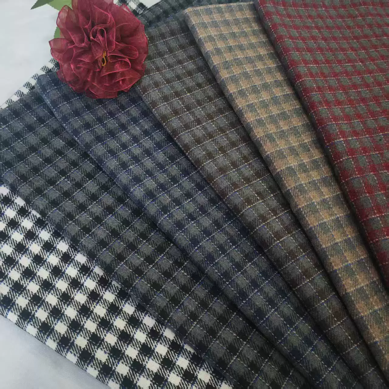 绍兴厂家现货25新款小格子布  时装衬衫鞋帽箱包粗纺格子毛呢面料