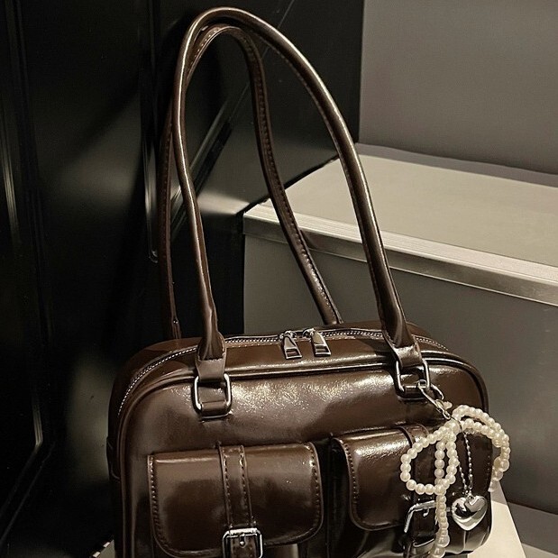 Large Capacity Vintage Bowling Handbag 2025 New Fashion Commuter Versatile Underarm Bag Large Capacity Vintage Bowling Handbag 2025 New Fashion Commuter Versatile Underarm Bag