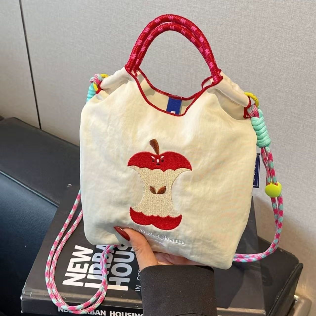 Apple crossbody bag, niche fabric bag, student handbag, casual tote bag, spring casual bucket bag, large capacity
