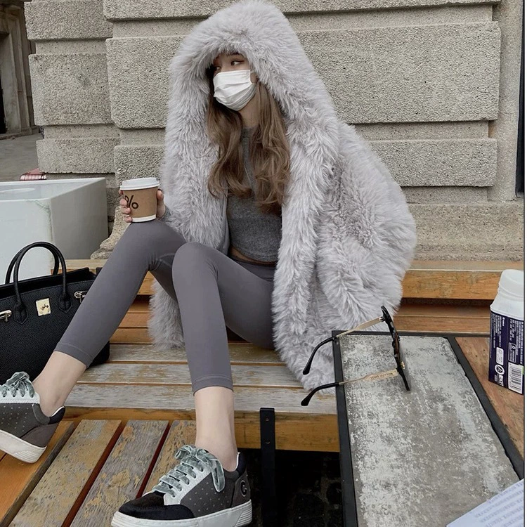 Ту Cant Hooded Short Fur Coat for Women, Thickened Lamb Wool, Autumn–Winter Street Style