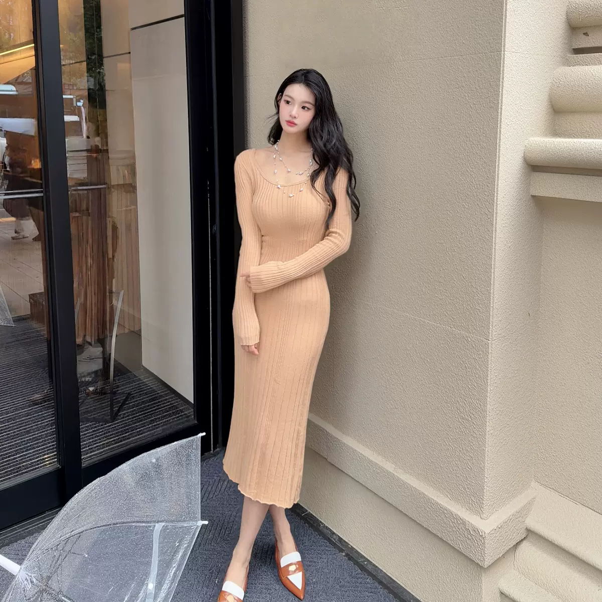 挚简裙羊絨羊毛U领优雅感纯欲修身长裙秋冬季纯色气质长袖连衣裙