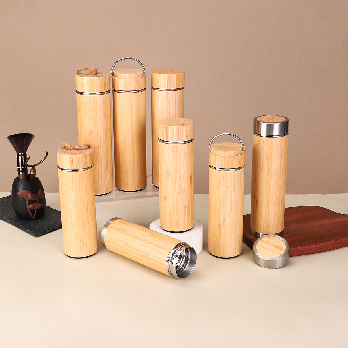 Stainless Steel Thermos Flask With Bamboo Shell For Outdoors_voghion.com