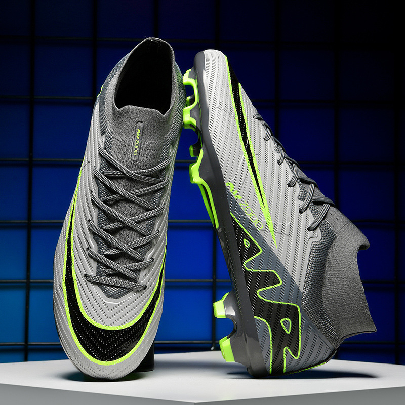 Copa del Mundo transfronteriza Cristiano Ronaldo Messi pinchó 15 zapatos de fútbol Putian estudiantes masculinos clavos largos zapatos deportivos de entrenamiento de competencia