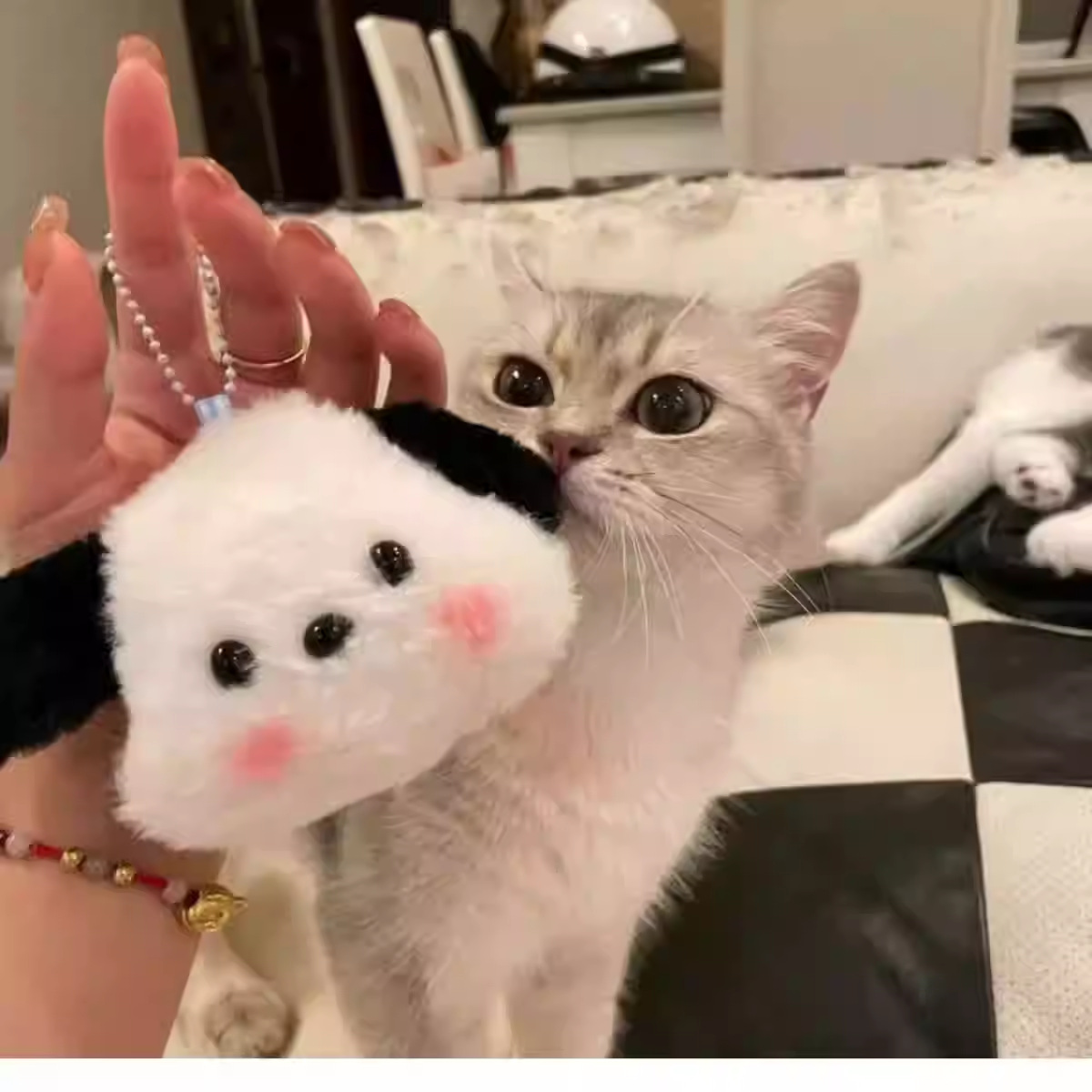 Hermoso paquete de perros Pacha, colgante suave, pelusa suave, colgante rojo para perros, llavero, bolso, colgante de cadena, cinturón colgante