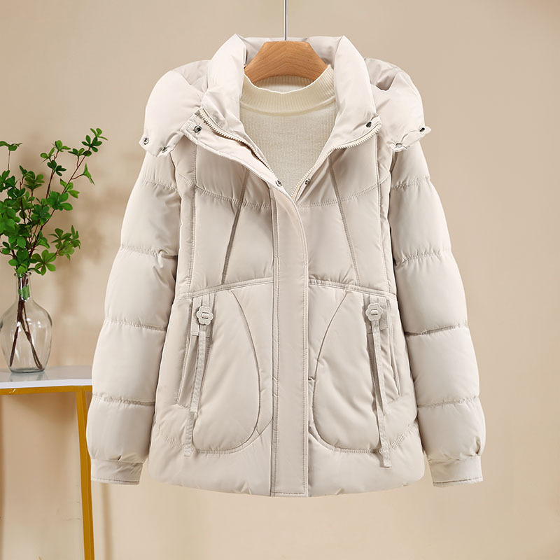Área de algodón corta para mujeres en 2025 nuevo tipo desmontable ocio universal suelto y delgado invierno grueso chaqueta de pan
