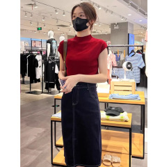 春の薄い氷の半袖tシャツの女性の香港風の上着の新型のファッション的な修身の気質の半袖のニットのセーター