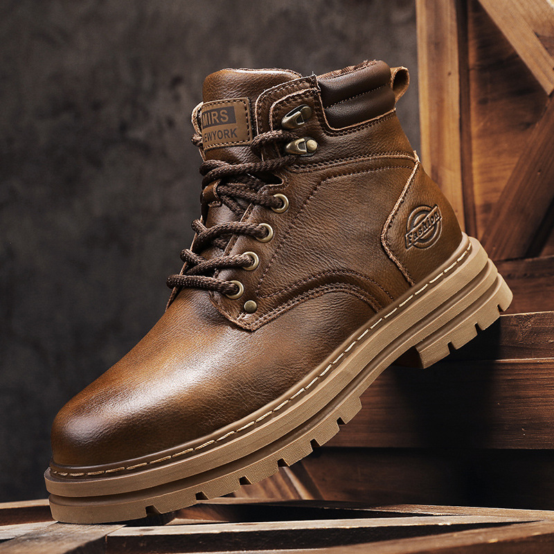 2025 otoño y invierno nuevos hombres botas de cuero casuales al aire libre botas Martin calientes para calentar el uso de zapatos altos