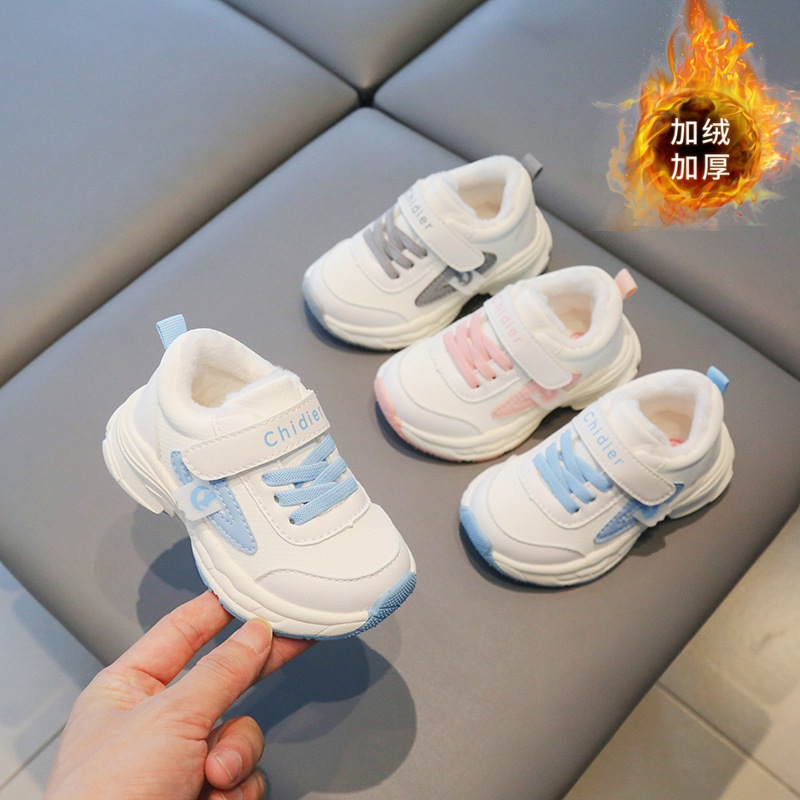 Zapatilla de deporte de invierno para niños nuevos zapatos de papá para niños con forro polar zapatos de bebé para niñas zapatos de fondo suave antideslizantes para correr