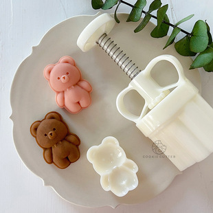 30g cartoon puppet bear mung bean cake food supplement grinding tool Mid-Autumn Festival animal moon cake mold yam cake hand grinding